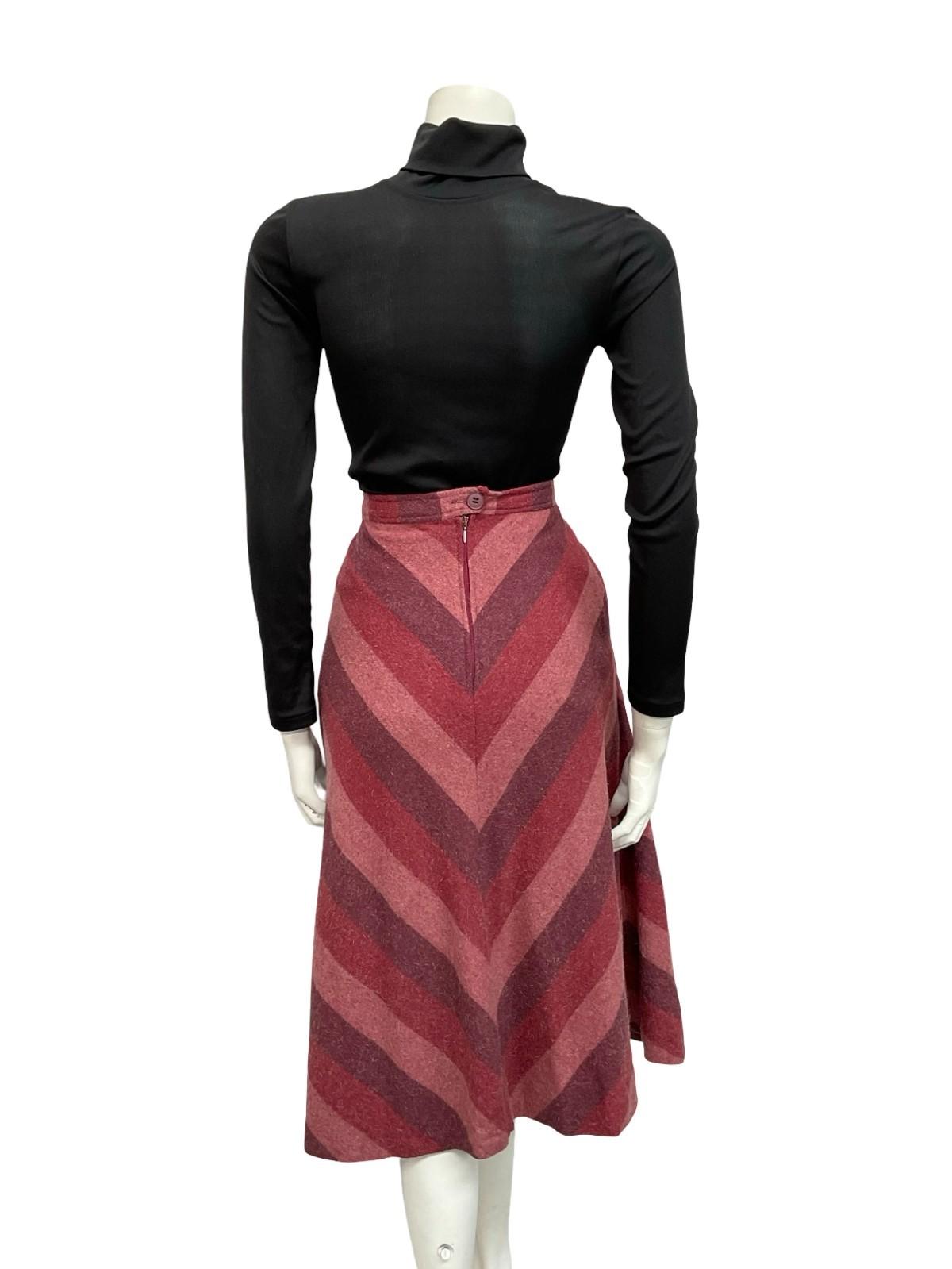 VTG 60S 70S RED PLUM PURPLE SECRETARY CHEVRON GEOMETRIC WOOL A LINE SKIRT XS 6