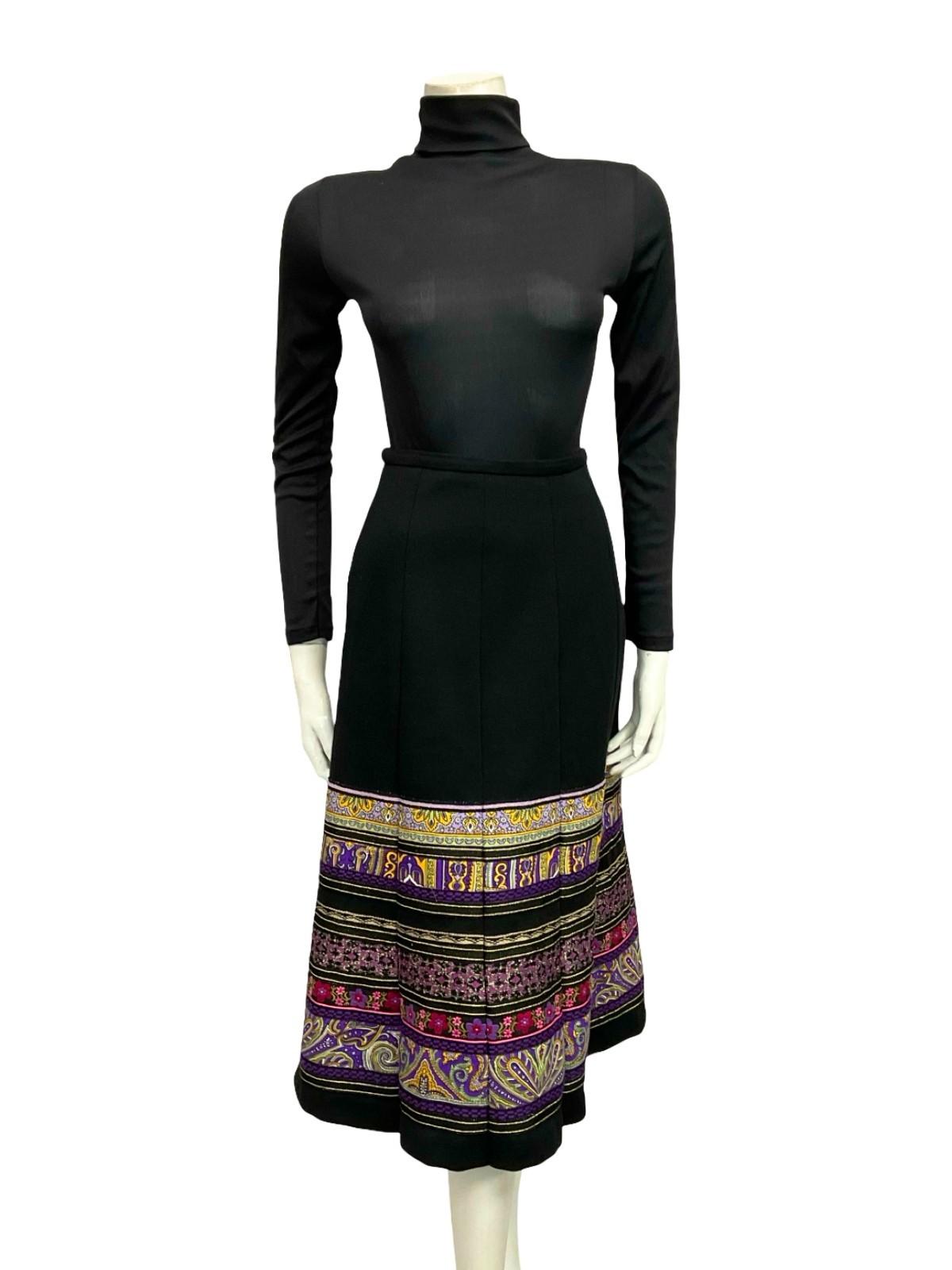 VTG 70S BLACK PURPLE YELLOW HIPPY FOLK FLORAL METALLIC TRIM QUILTED SKIRT 8