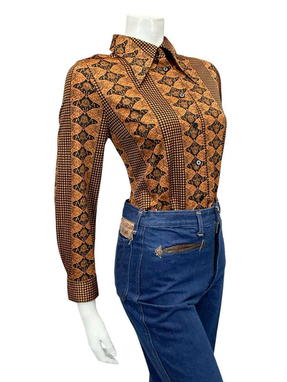 VTG 70S BROWN BLACK JAPANESE CHECKERBOARD ART NOUVEAU DAGGER SHIRT 12