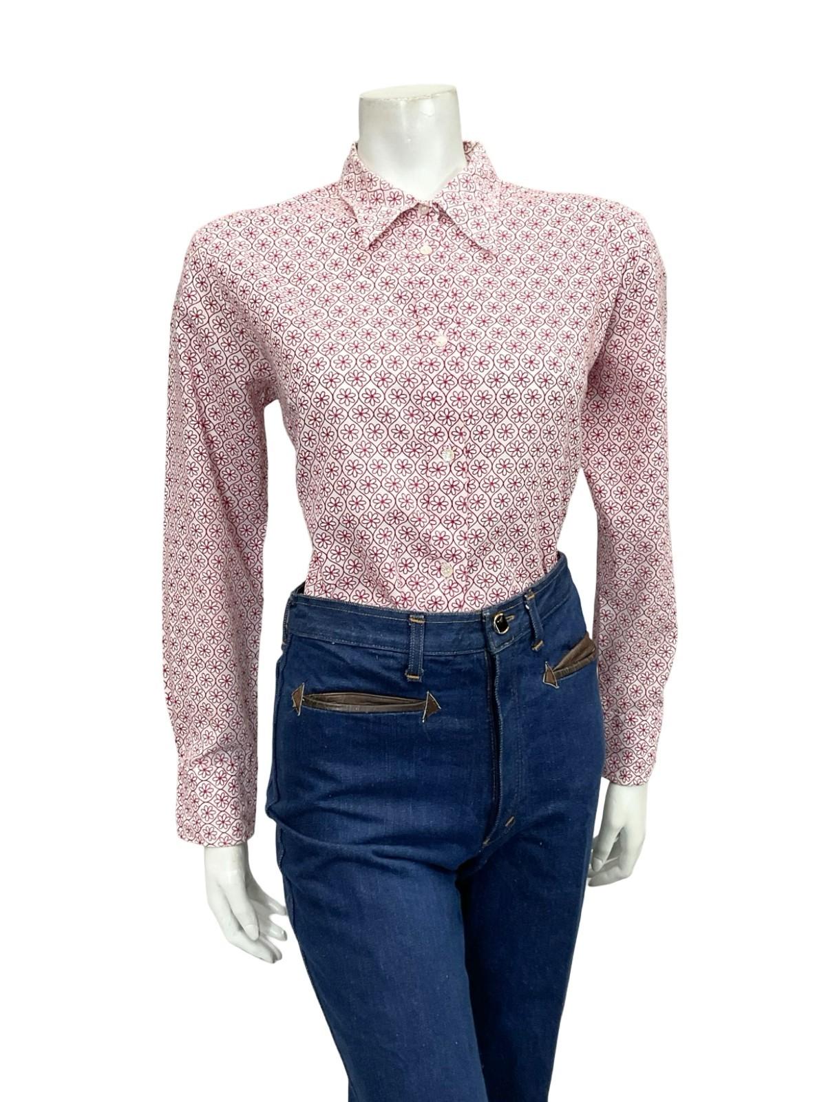 VTG 60S 70S WHITE RED GEOMETRIC FLORAL TILE PRINT MOD DAGGER SHIRT 14