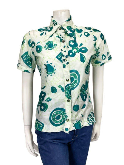 VTG 60S 70S CREAM GREEN ABSTRACT GEOMETRIC BRUSHSTROKE DAGGER SHIRT 10