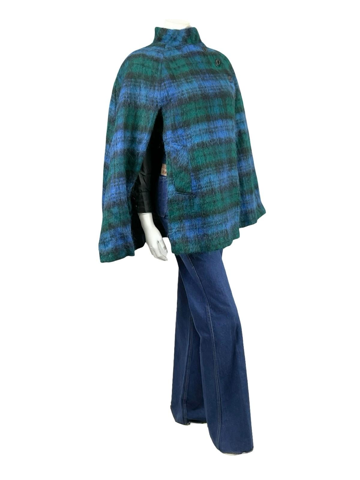 VTG 60S 70S MOD BLUE GREEN BLACK PLAID MOHAIR WOOL BLEND FUNNEL NECK CAPE 10
