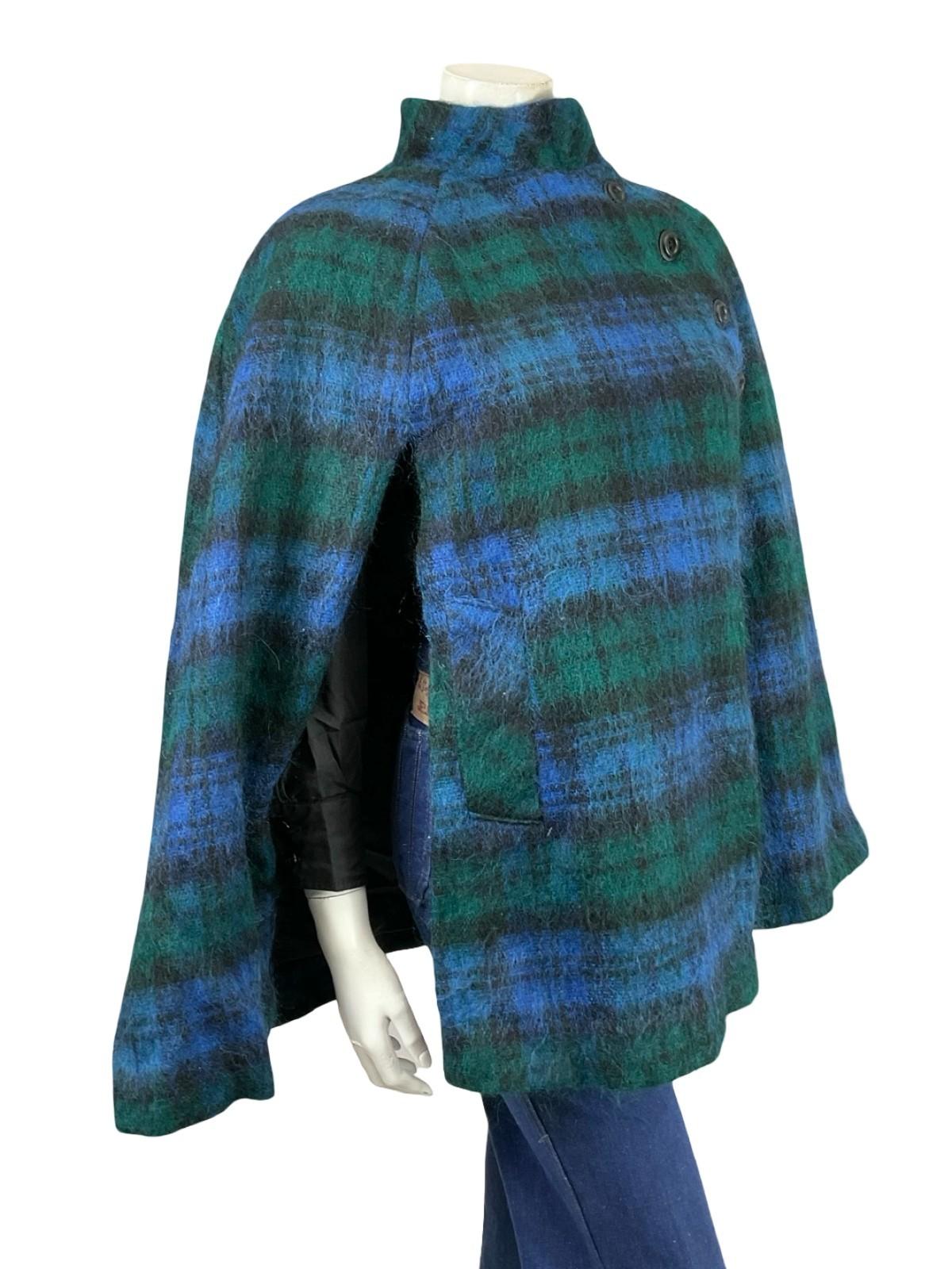 VTG 60S 70S MOD BLUE GREEN BLACK PLAID MOHAIR WOOL BLEND FUNNEL NECK CAPE 10