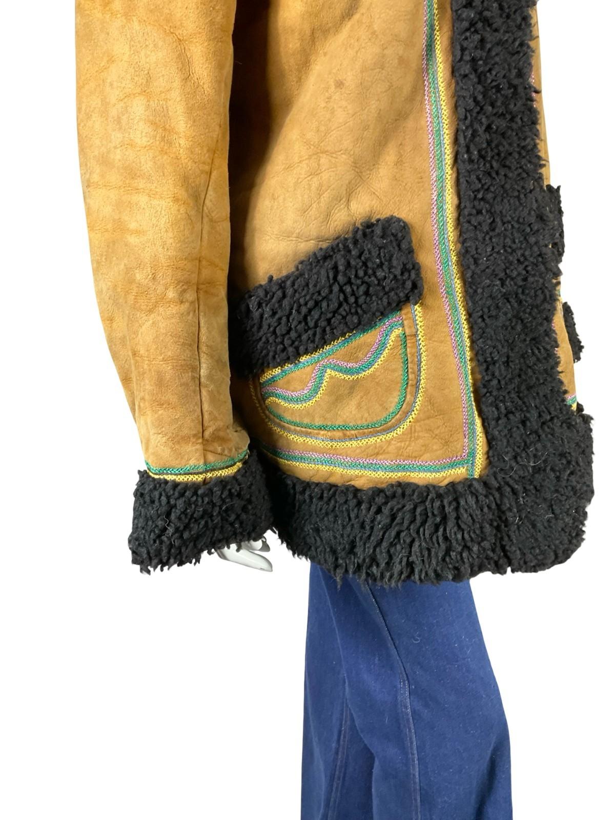 VTG 60S 70S BROWN PINK BLUE GREEN BOHO EMBROIDERED RAINBOW SHEARLING COAT 12