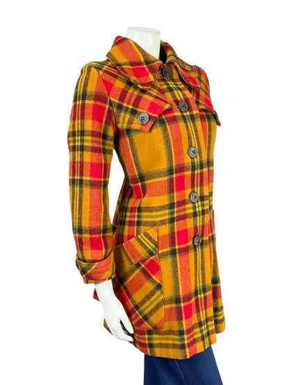 VTG 60S 70S BEIGE RED BLACK GREEN TARTAN PLAID MOD DOG EAR COLLAR COAT 12