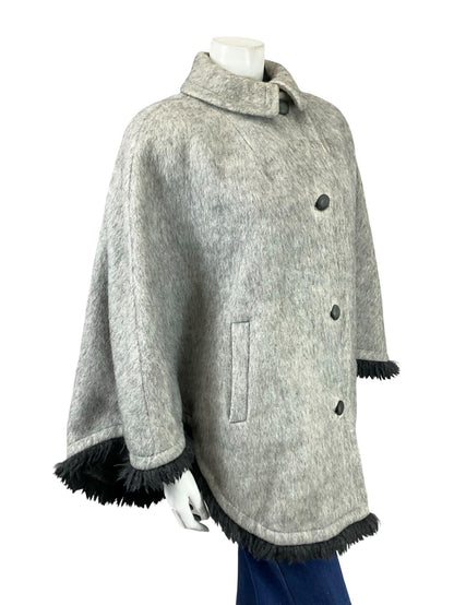 VTG 60S 70S GREY BLACK FRINGE MONOCHROME MOD CAPE WITH POCKETS 12 M
