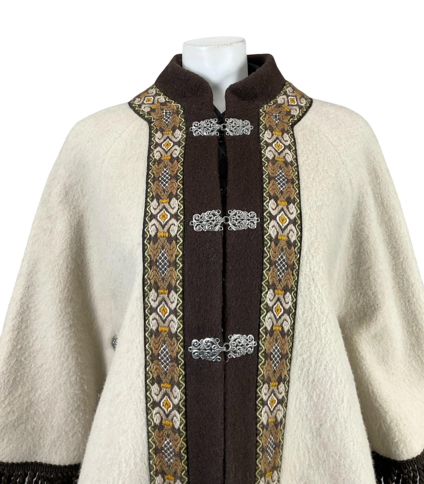 VTG 60S 70S CREAM BEIGE BROWN NORDIC WOOL FELT FRINGE BOHO FOLK CAPE 6 8 10 S