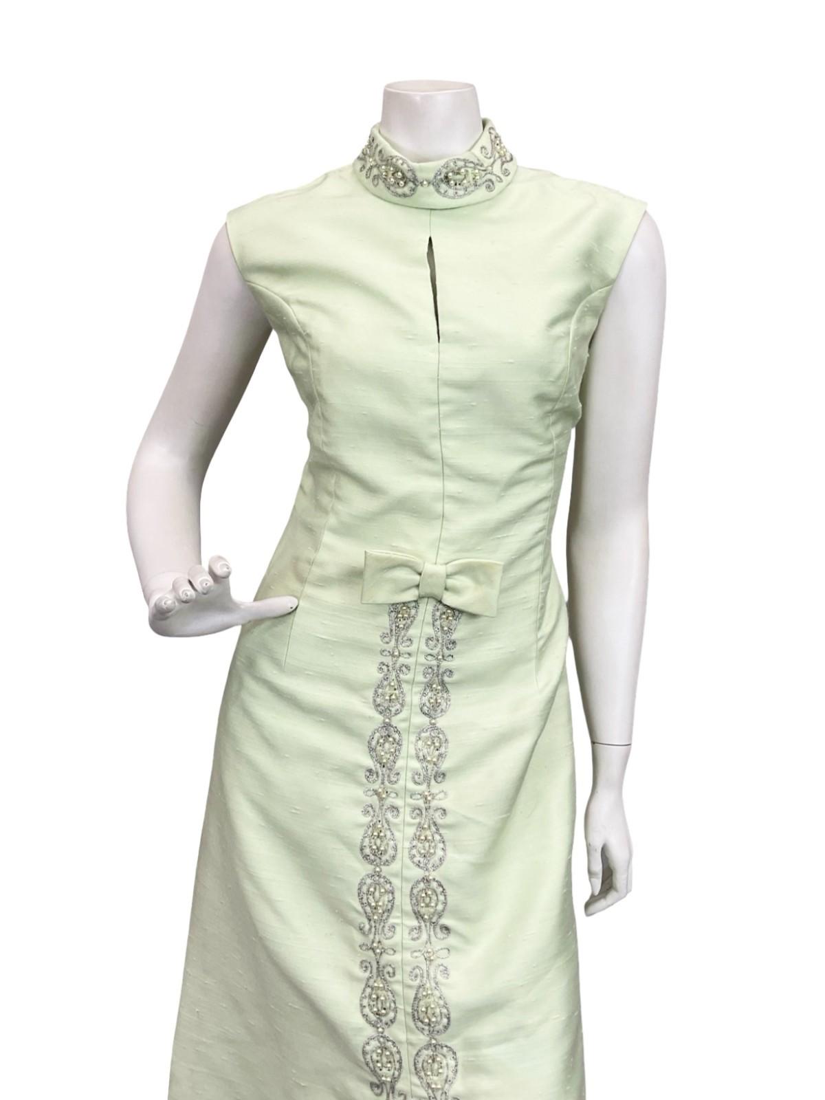 VTG 60S PASTEL GREEN SILVER MOD BOW PAISLEY PEARL BEADED KEYHOLE MAXI DRESS 12