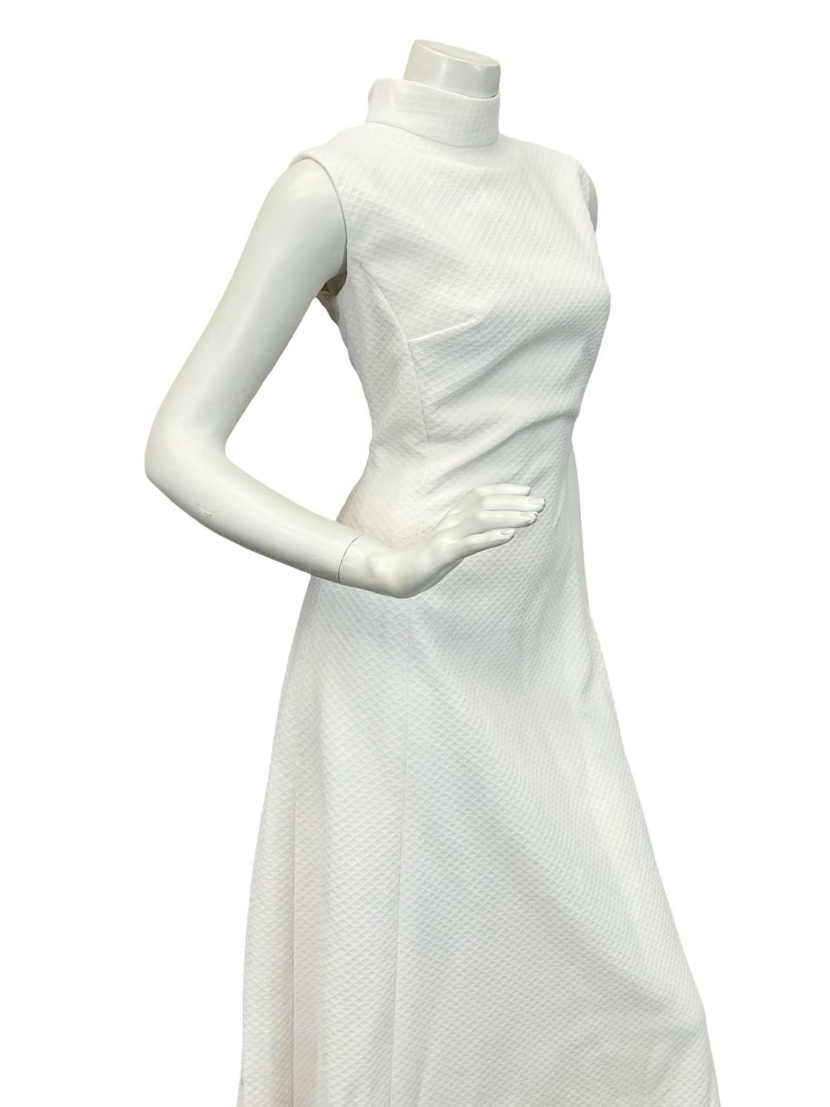 VTG 60S 70S PURE WHITE FUNNEL NECK SLEEVELESS MOD MONOCHROME MAXI DRESS 10