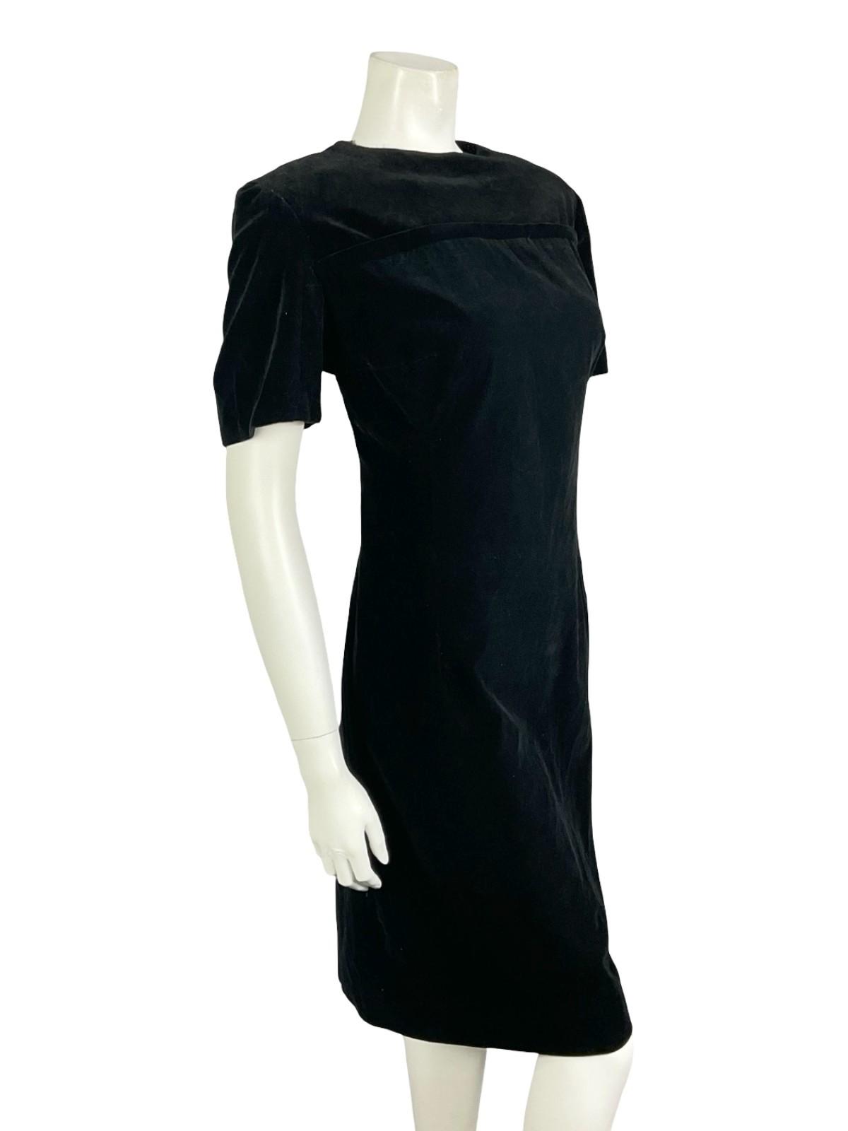 VTG 60S 70S BLACK VELVET MOD MONOCHROME SHORT SLEEVE SHIFT MINI PARTY DRESS 12