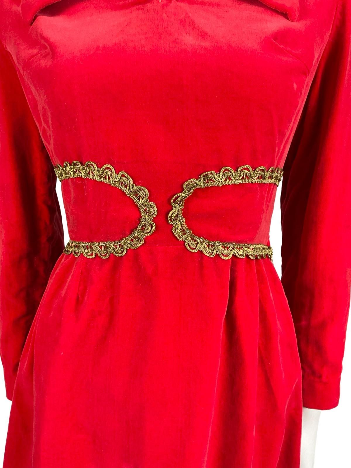 VTG 60S 70S RED GOLD VELVET MEDIEVAL TRIM DAGGER SHIRT PARTY DRESS 10 12