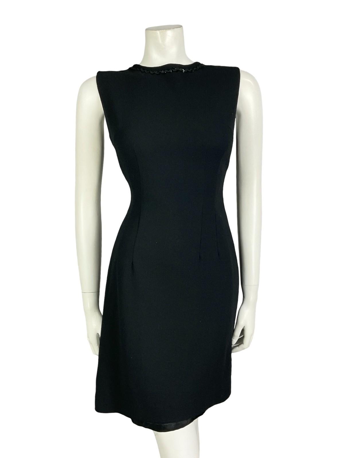 VTG 60S 70S WOOL SEQUIN RIC RAC MOD WIGGLE KEYHOLE LITTLE BLACK DRESS 8