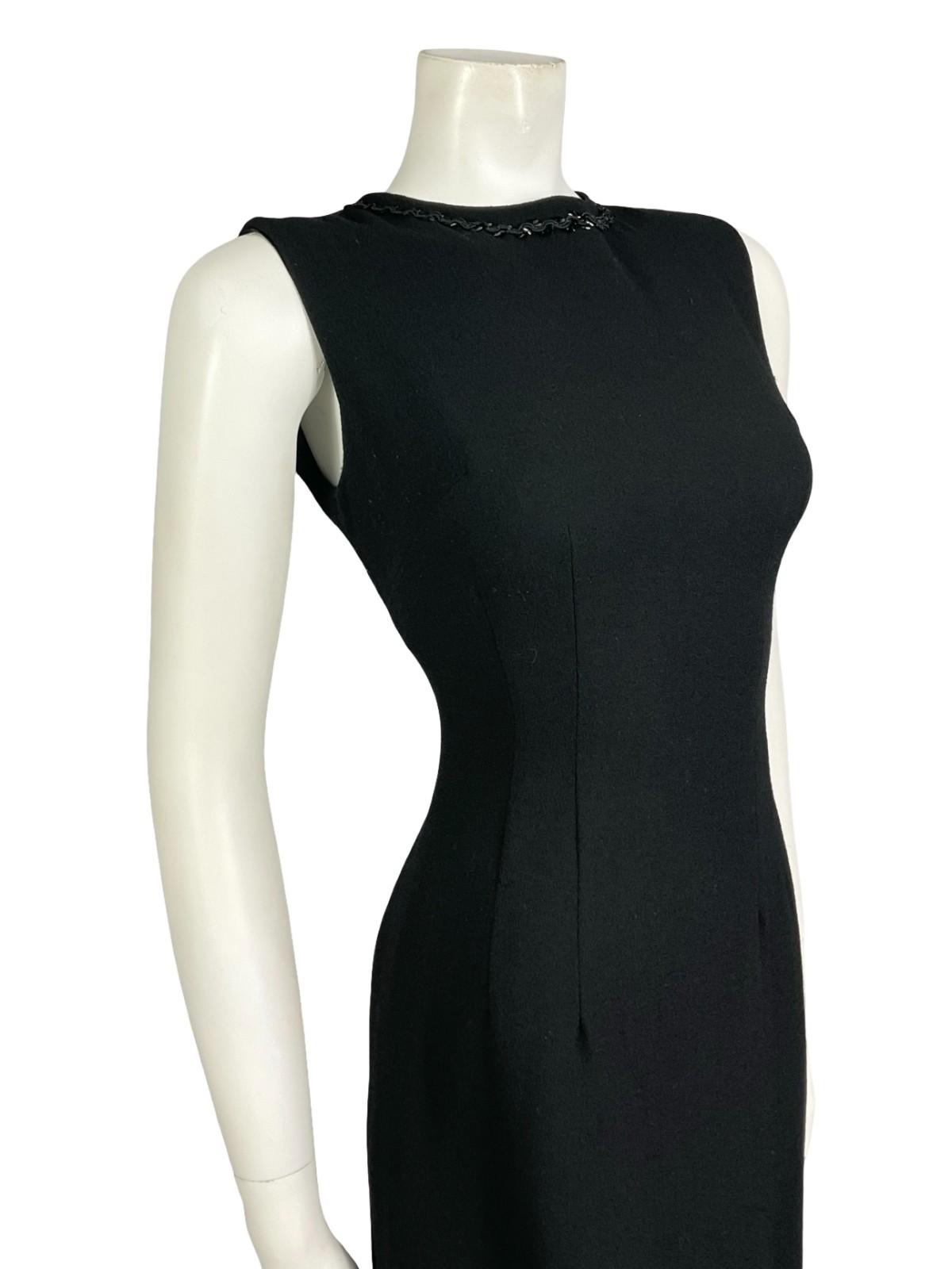 VTG 60S 70S WOOL SEQUIN RIC RAC MOD WIGGLE KEYHOLE LITTLE BLACK DRESS 8