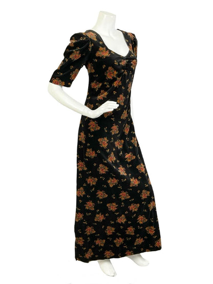 VTG 60S 70S BLACK VELVET BEIGE GREEN FLORAL SWEETHEART MAXI DRESS 12