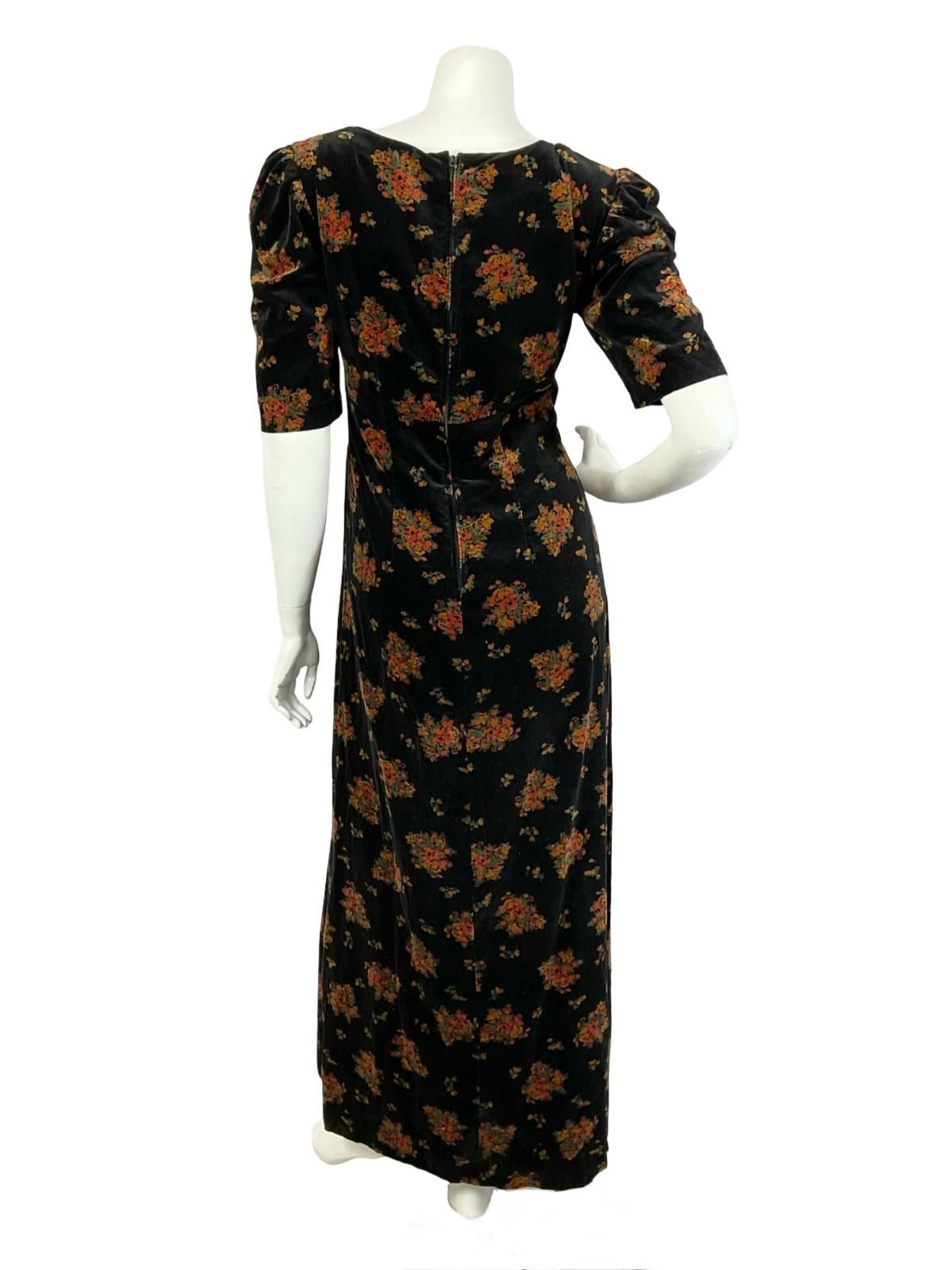 VTG 60S 70S BLACK VELVET BEIGE GREEN FLORAL SWEETHEART MAXI DRESS 12