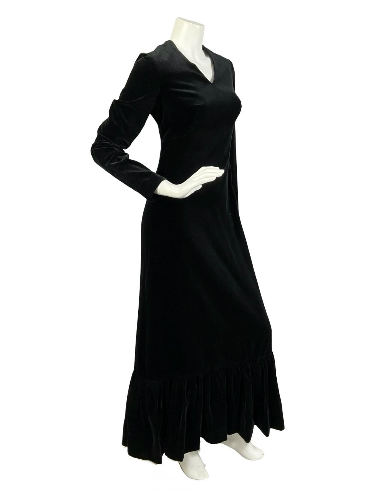 VTG 60S 70S BLACK VELVET V NECK RUFFLED HEM MONOCHROME MAXI DRESS 8