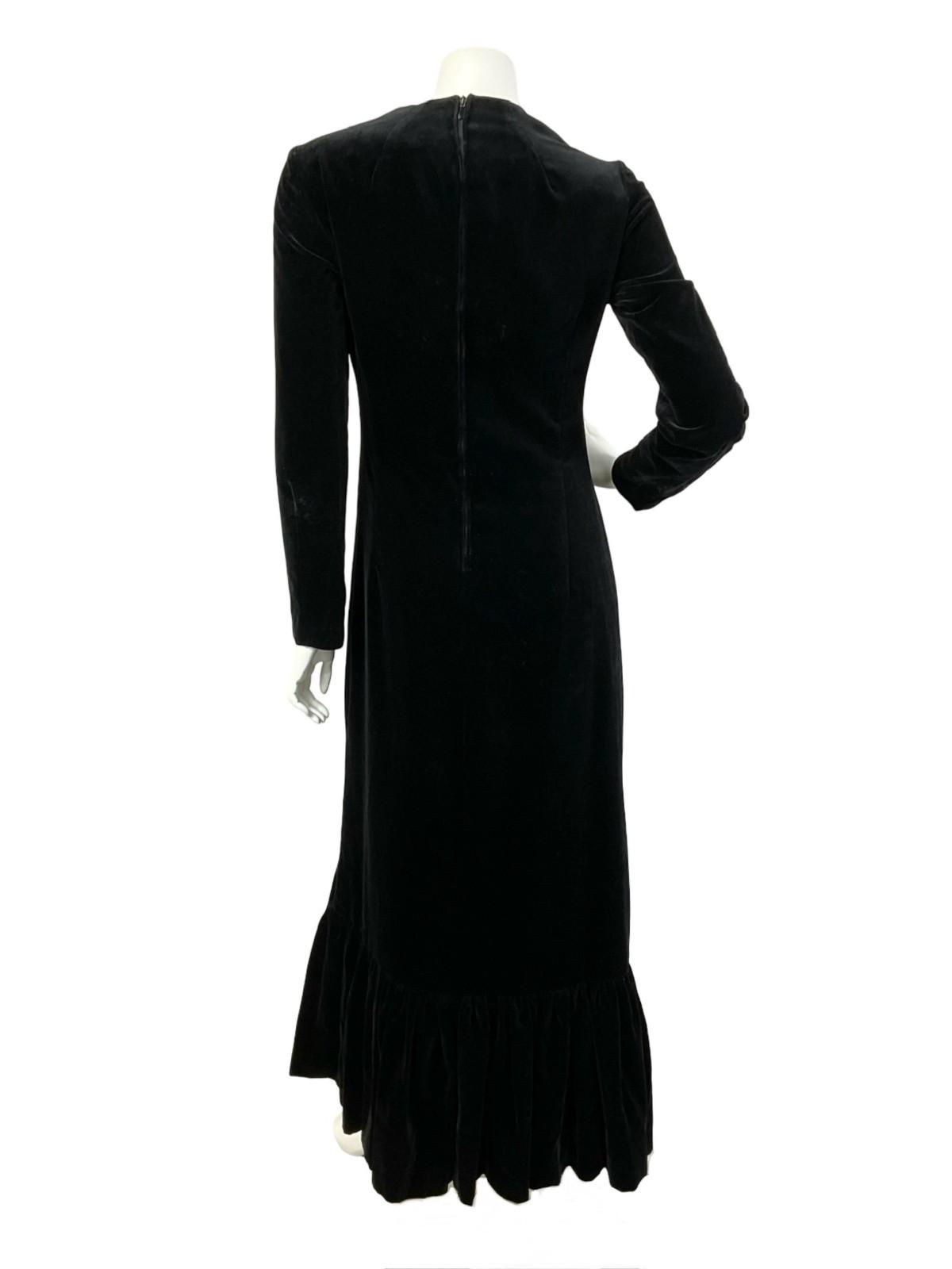 VTG 60S 70S BLACK VELVET V NECK RUFFLED HEM MONOCHROME MAXI DRESS 8
