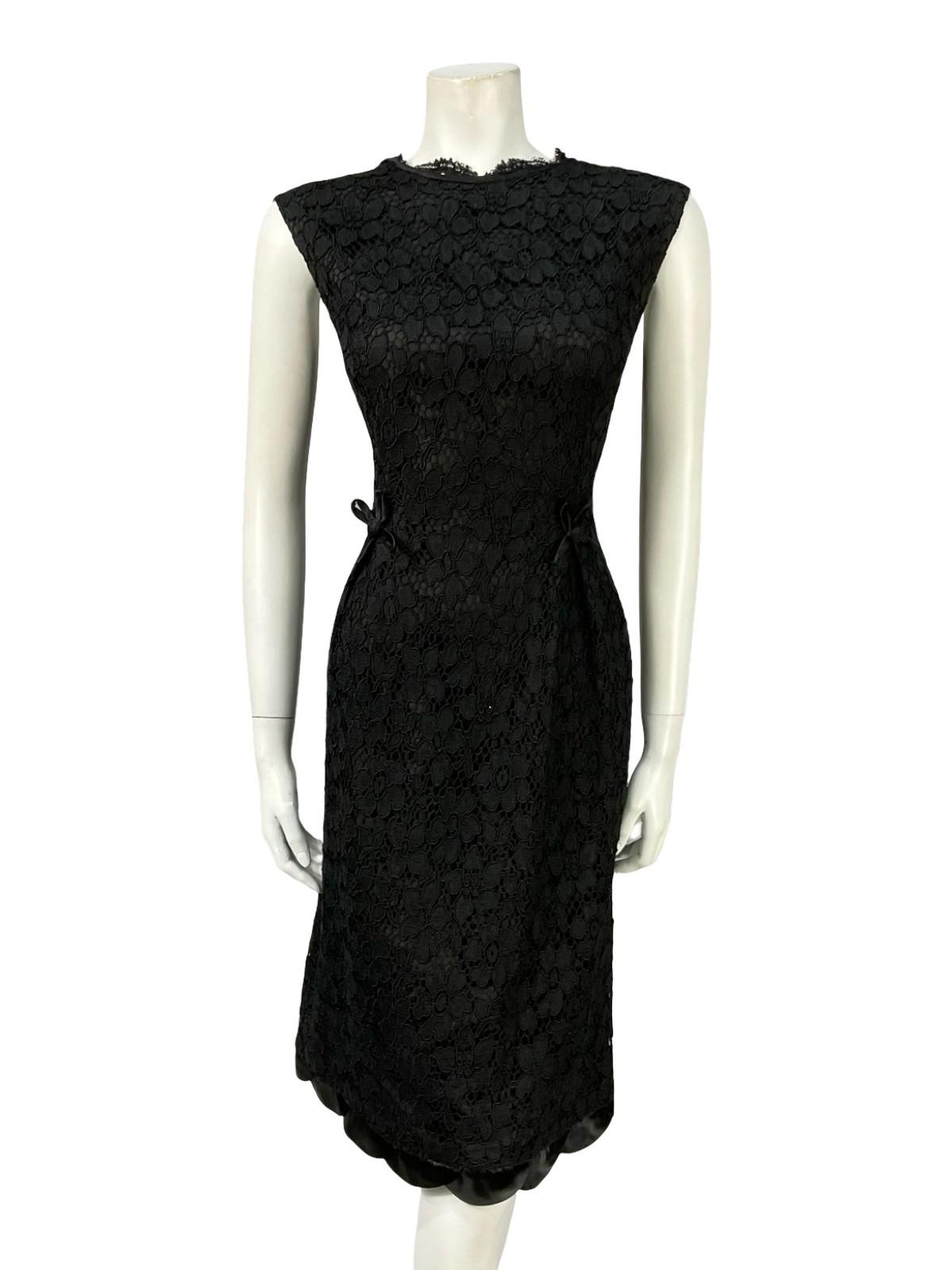 VTG 60S 70S BLACK LACE SCALLOPED BOW PLUNGING BACK PARTY MINI DRESS 12