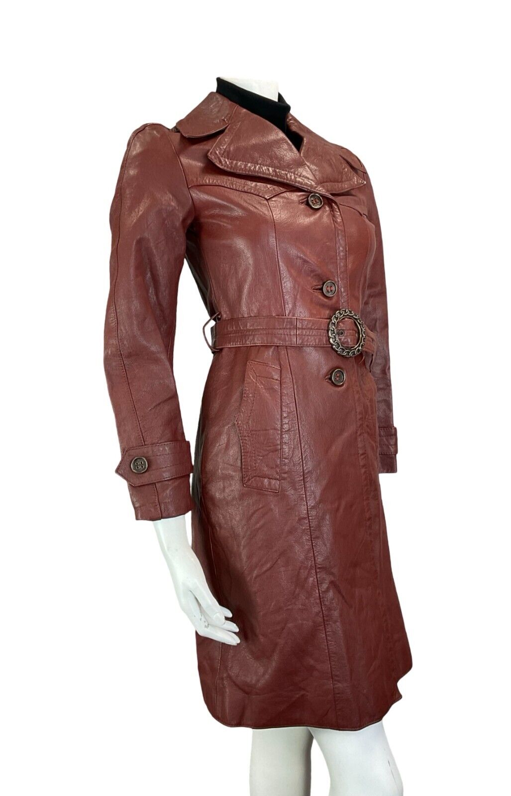 VTG 70S OXBLOOD RED LEATHER FORM FITTING TRENCH COAT WITH BELT SIZE 4