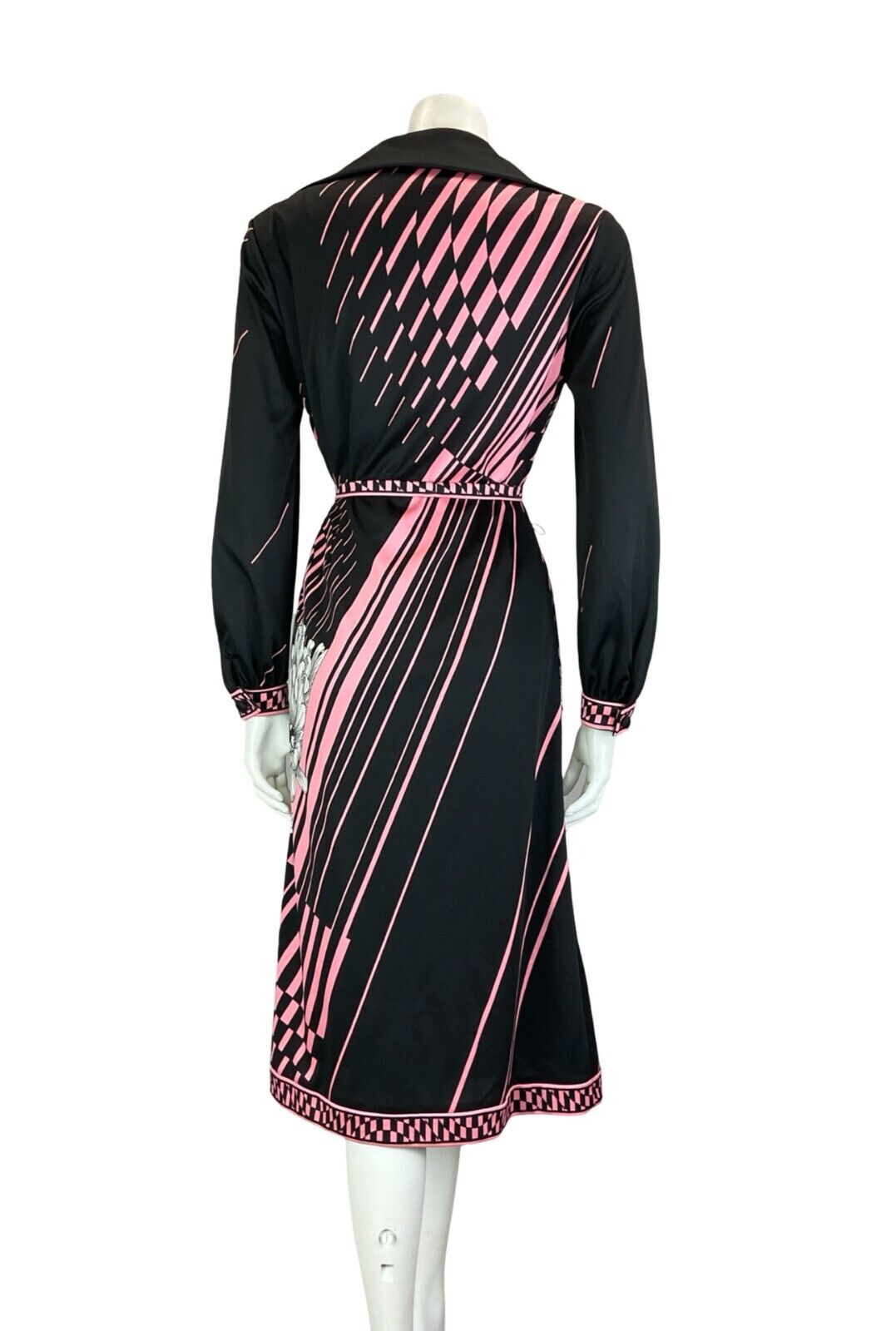 VTG 70S BLACK PINK GEOMETRIC JOHHNY COLLAR WHITE FLOWER BELT DRESS SIZE 14