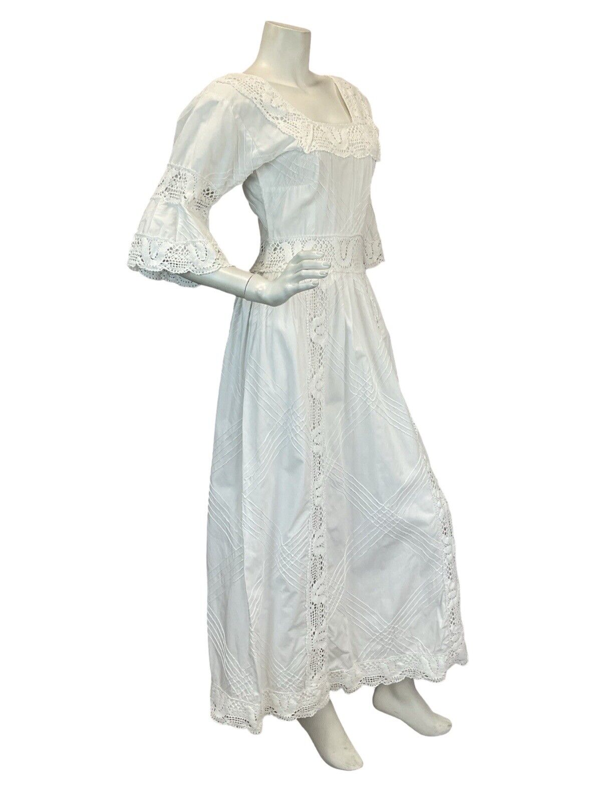 VTG 60s 70s WHITE COTTON BRODERIE LACE PRAIRIE BOHO WEDDING MAXI DRESS 6 8