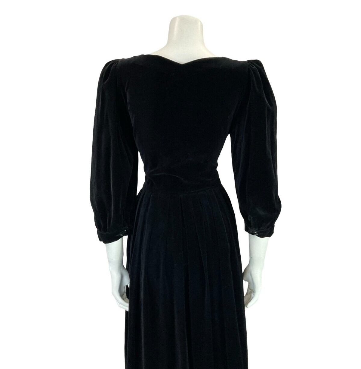 VTG 70S BLACK VELVET BUTTON DOWN MUTTON SLEEVE SWEETHEART NECKLINE MIDI DRESS 10