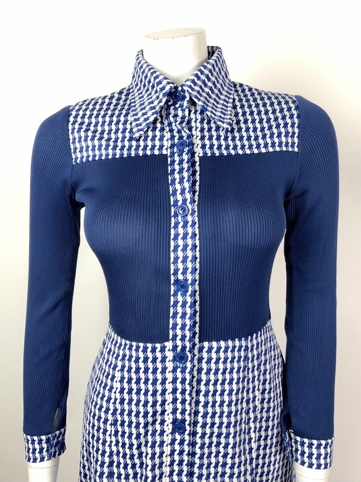 VINTAGE 60s 70s NAVY BLUE WHITE HOUNDSTOOTH DAGGER COLLAR SHIRT DRESS 8 10