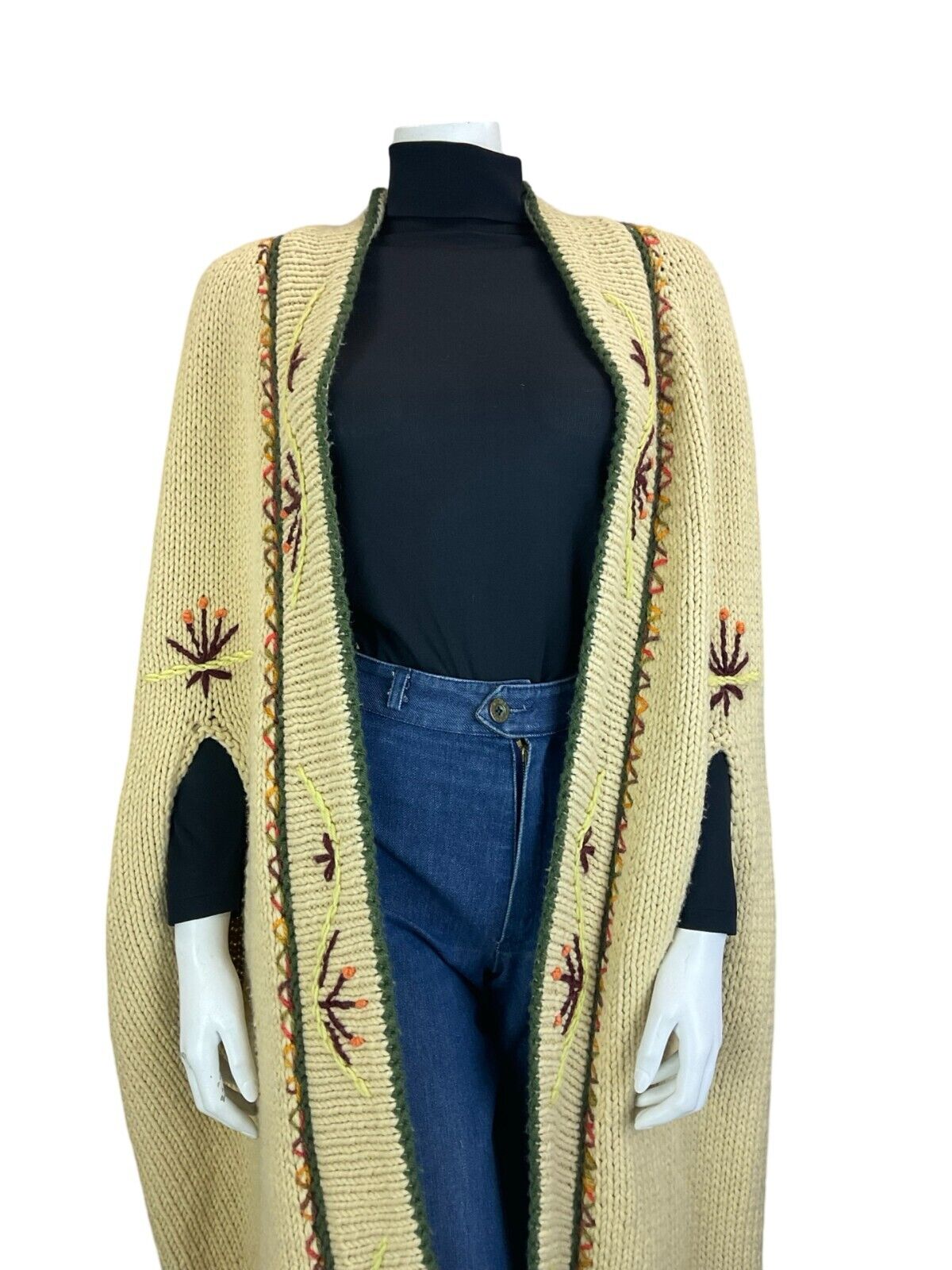 VTG 70S NORDIC CREAM GREEN BURGUNDY FLORA HAND KNIT CAPE CARDIGAN FREE SIZE L XL