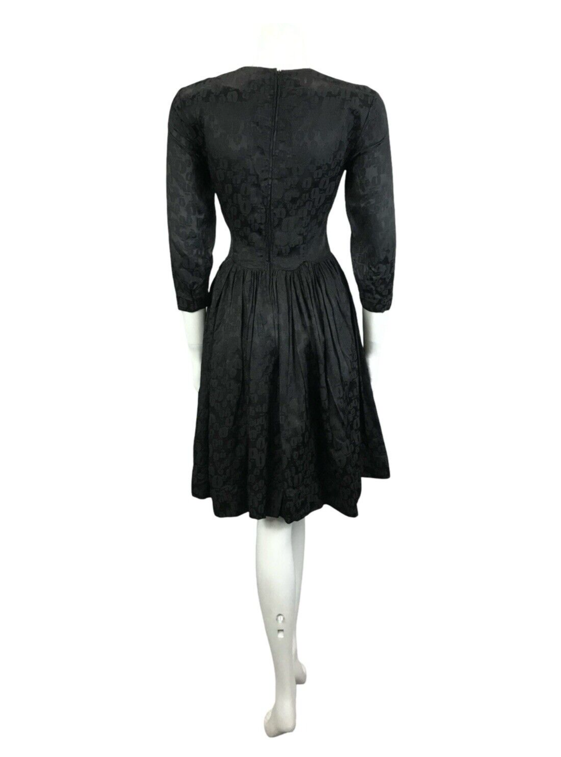 VTG 60S BLACK LEOPARD PRINT BROCADE FITTED DROPPED WAIST BOW PARTY LBD DRESS 6