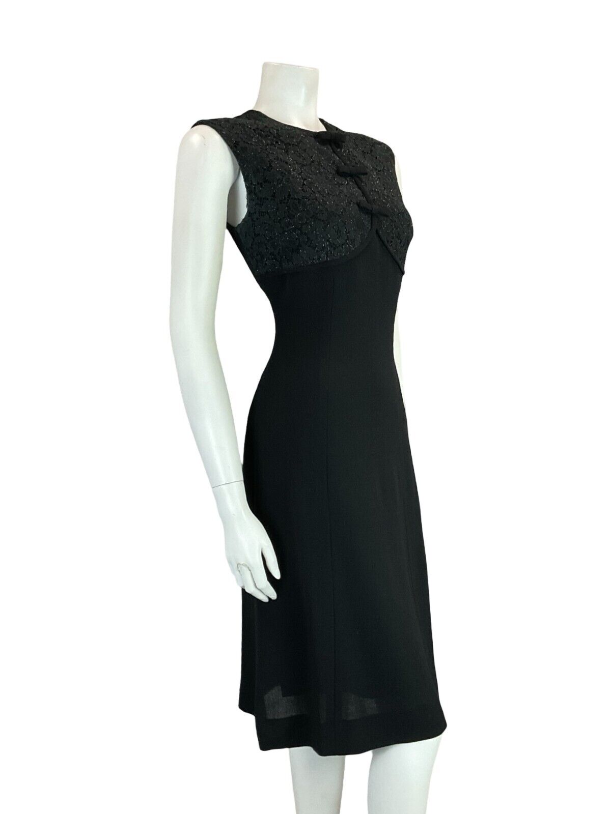 VTG 60S MOD TAILORED DAINTY GLITTERY LACE BOW SLEEVELESS BLACK PARTY DRESS 10