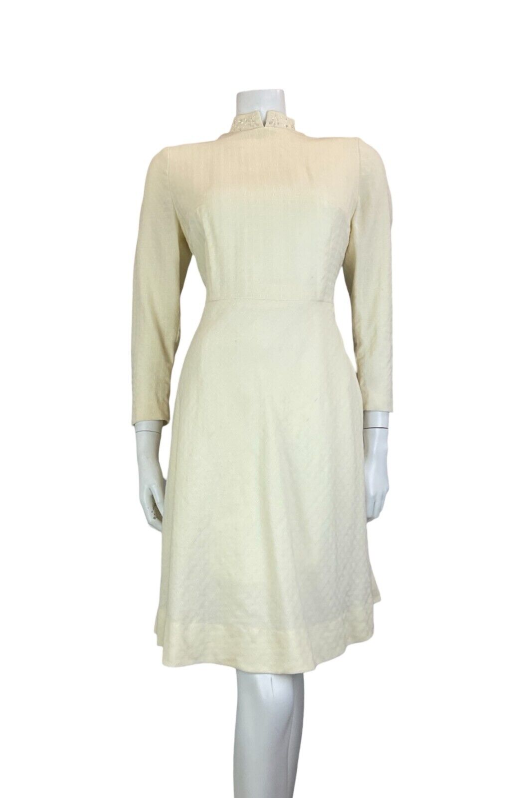 VTG 60S MOD BRIDAL BEADED MANDARIN COLLAR 3/4 SLEEVE MINI DRESS CREAM WHITE 12