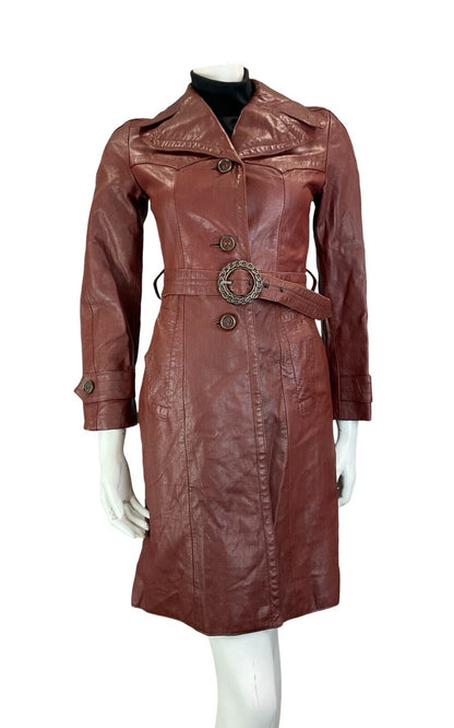 VTG 70S OXBLOOD RED LEATHER FORM FITTING TRENCH COAT WITH BELT SIZE 4