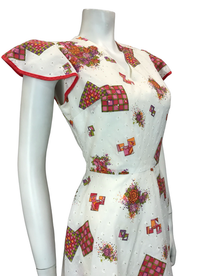 VTG 60S 70S FLORAL GEOMTRIC WHITE RED PINK ANGEL SLEEVE MINI DRESS SIZE 10