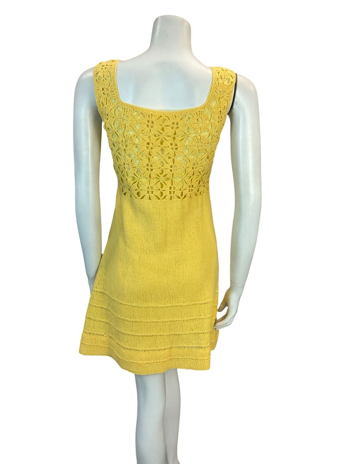 VTG 60S MOD GOGO BEACH HOLIDAY CROCHET MINI SUN DRESS YELLOW 6 8