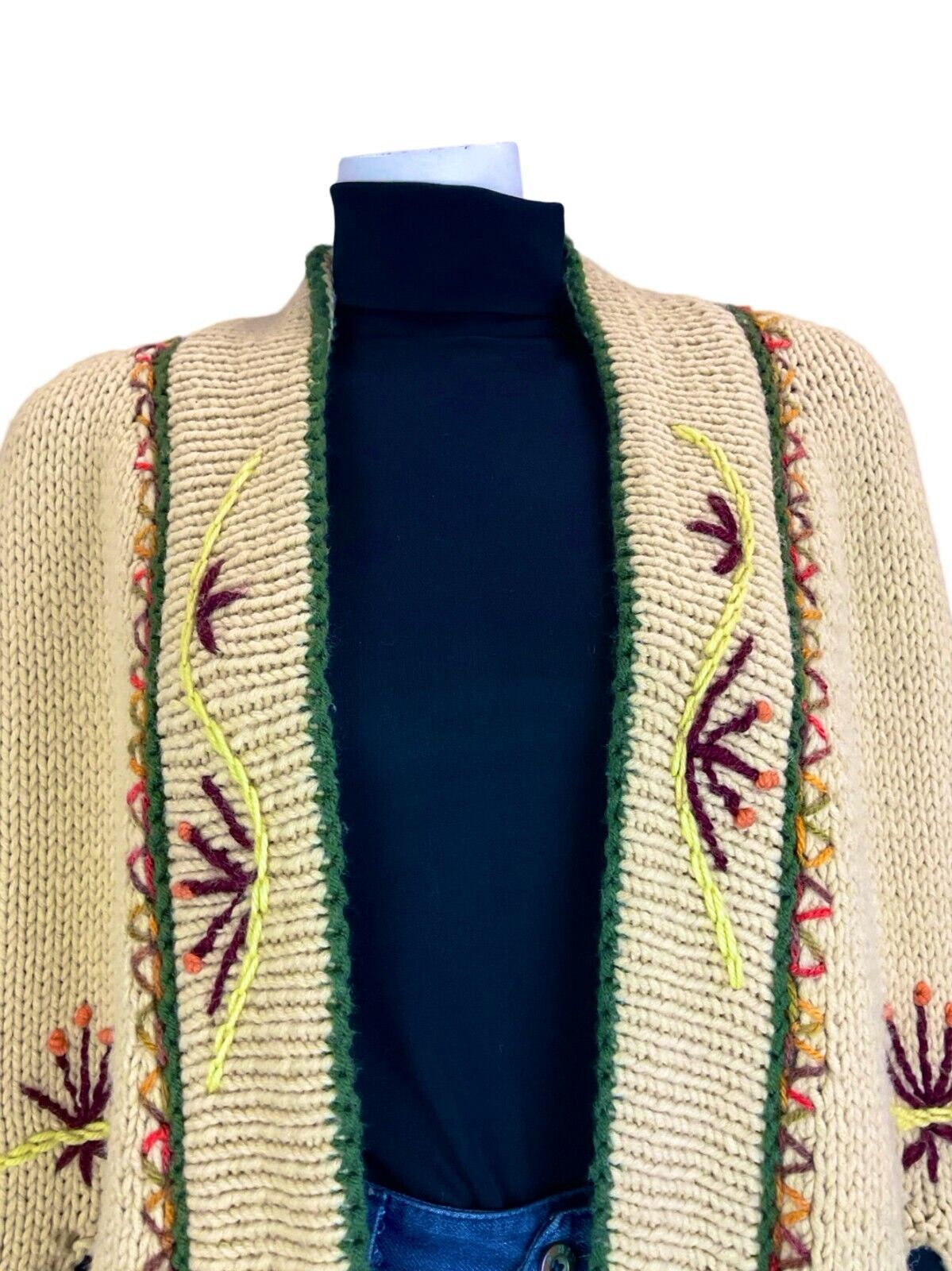 VTG 70S NORDIC CREAM GREEN BURGUNDY FLORA HAND KNIT CAPE CARDIGAN FREE SIZE L XL