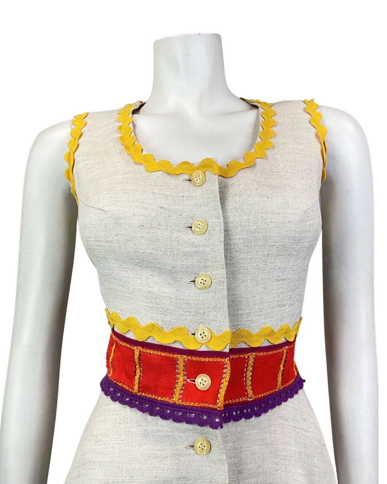 VINTAGE 60s CREAM RED YELLOW RIC-RAC CROCHETED LUCIE LINDEN MOD SWING DRESS 8