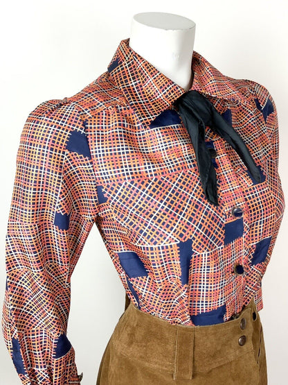 VINTAGE 60s 70s ORANGE RED BLUE CROSS-HATCH GEOMETRIC BOW DAGGER COLLAR SHIRT 10