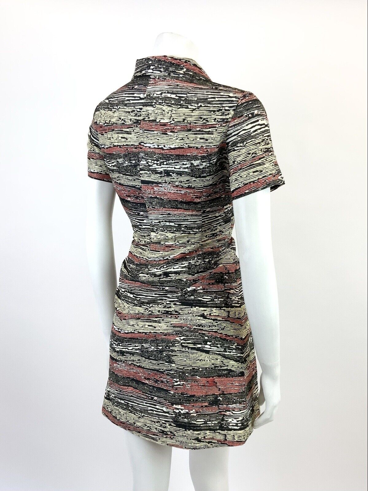 VINTAGE 60s 70s CREAM BLACK RED STRIPED WOOD GRAIN MOD DAGGER SHIRT DRESS 10 12