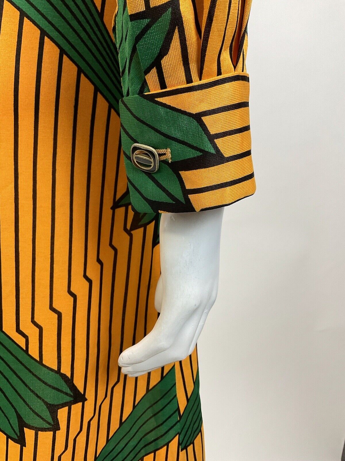 VINTAGE 60s 70s YELLOW BLACK GREEN STRIPED LEAFY MOD DAGGER SHIRT DRESS 10 12