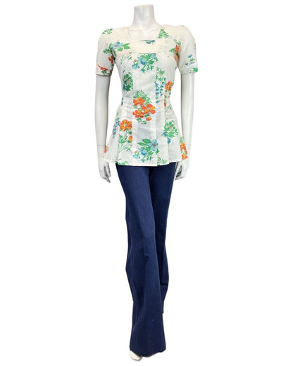 VINTAGE 60s 70s WHITE GREEN BLUE FLORAL FITTED SHORT SLEEVE TUNIC BLOUSE 10