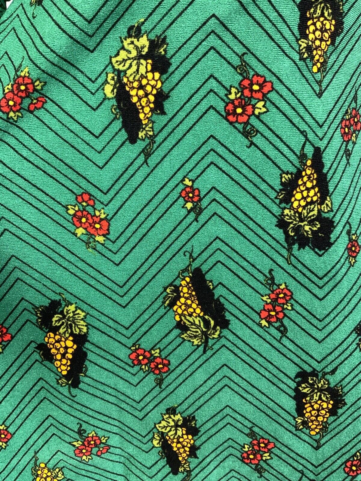 VTG 60s 70s GREEN BLACK YELLOW ZIG-ZAG GRAPES FLORAL DAGGER SHIRT DRESS 12 14