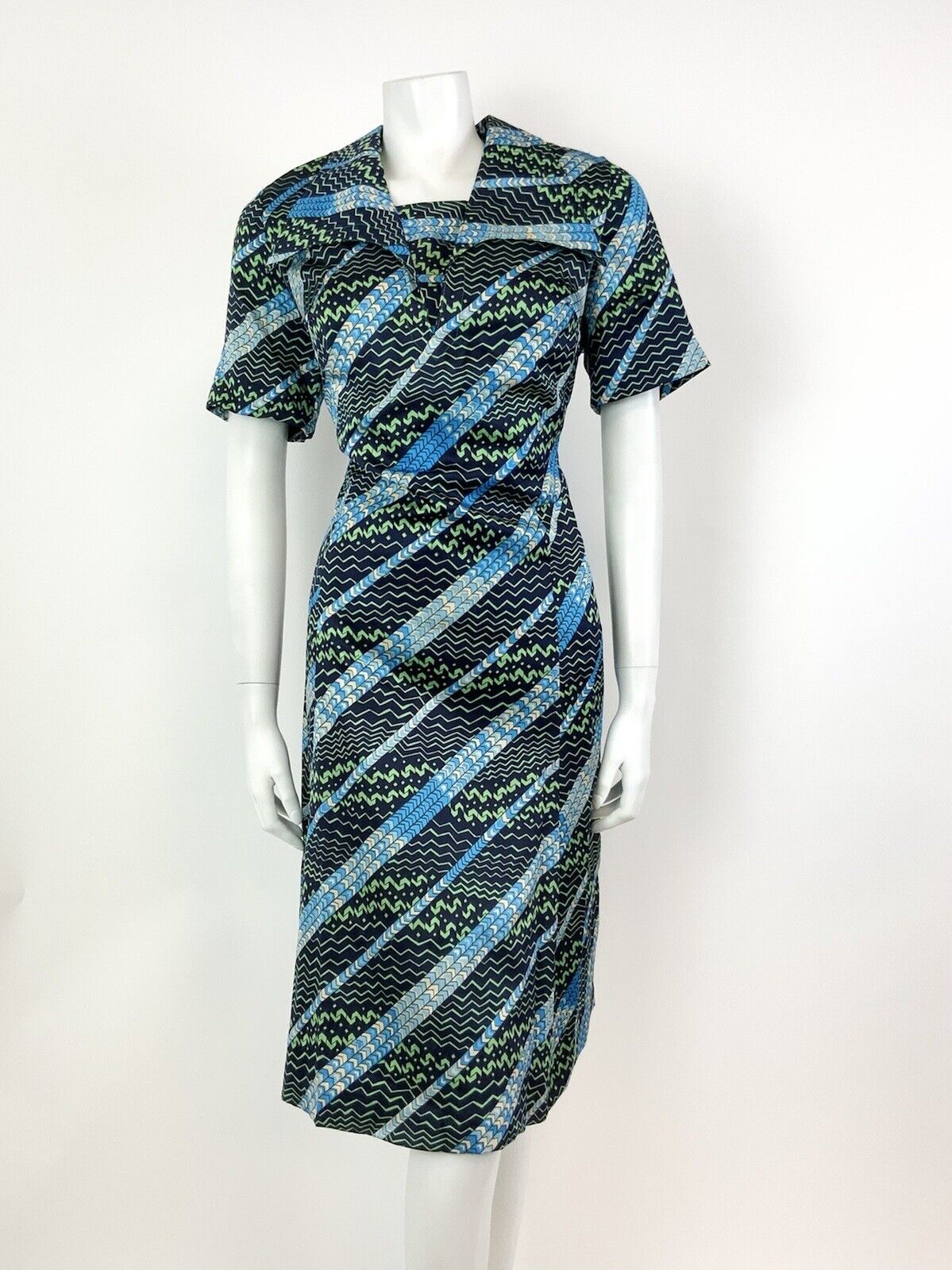VTG 60s 70s BLUE GREEN WHITE STRIPED ZIG ZAG PSYCHEDELIC WING SHIRT DRESS 14 16
