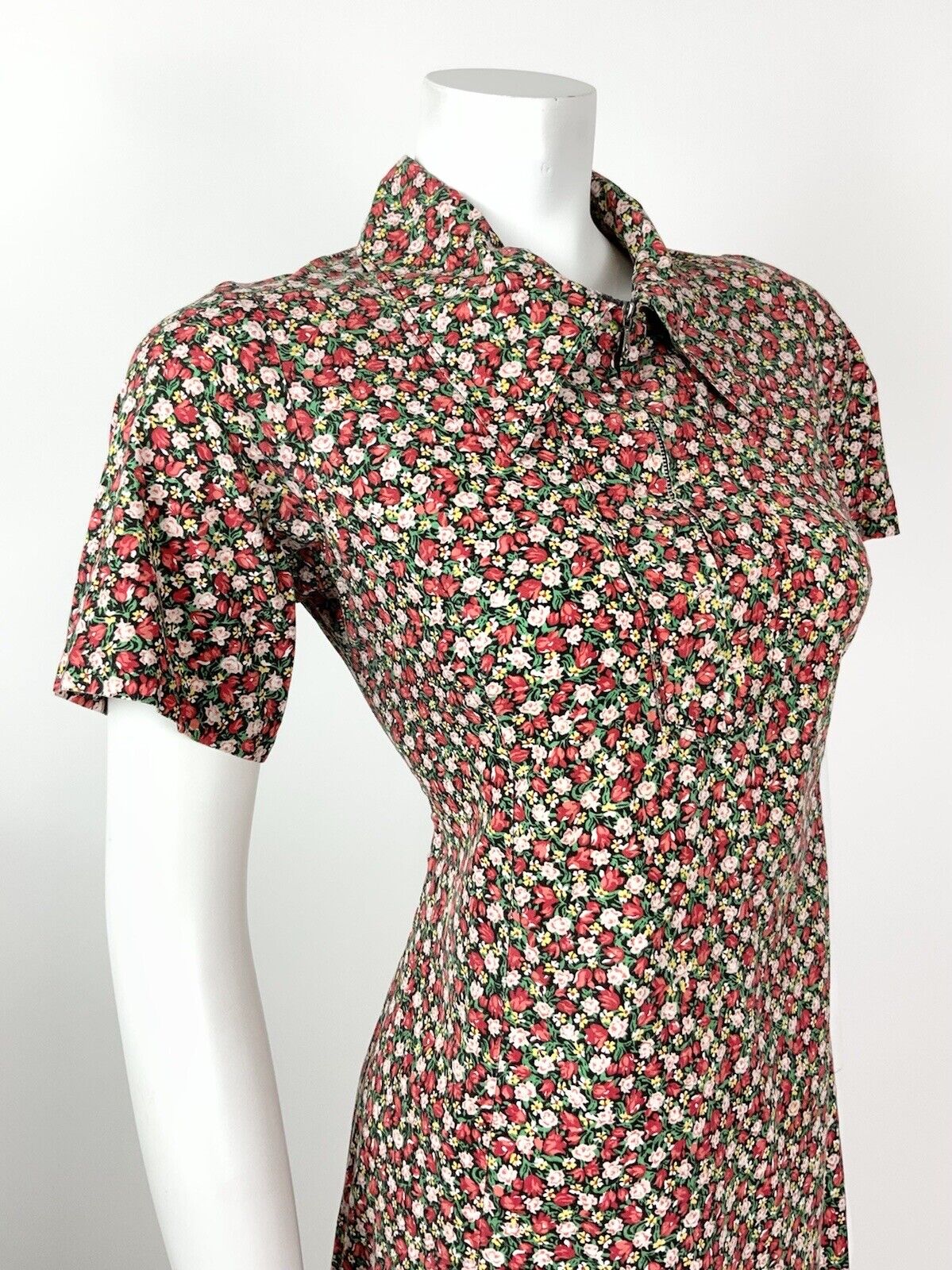 VINTAGE 60s 70s RED PINK GREEN FLORAL DITSY ROSE DAGGER SHIRT DRESS 12