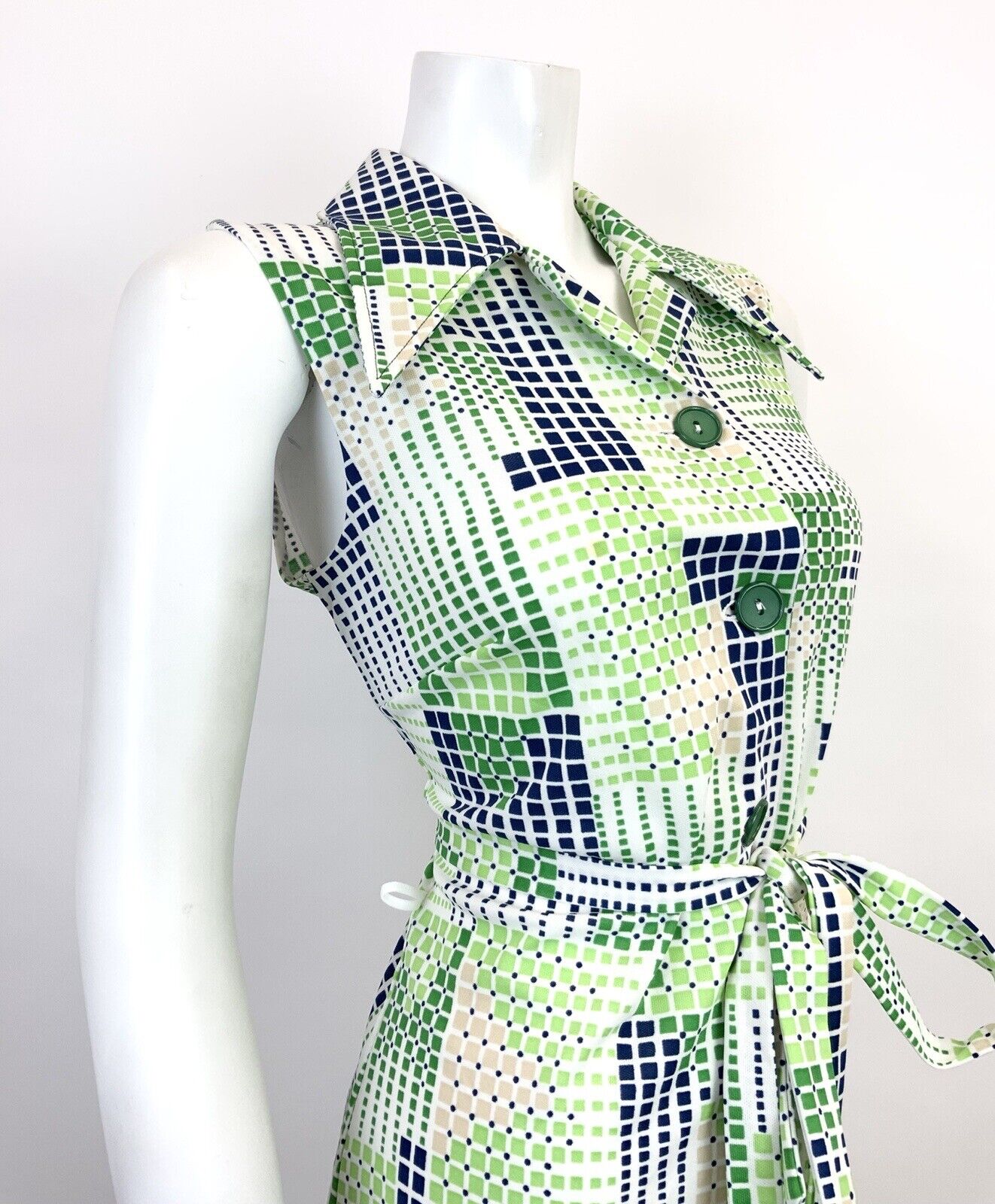 VINTAGE 60s 70s GREEN WHITE BLUE GEOMETRIC GRID CHECKED DAGGER SHIRT DRESS 12 14