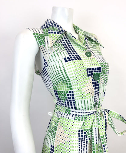 VINTAGE 60s 70s GREEN WHITE BLUE GEOMETRIC GRID CHECKED DAGGER SHIRT DRESS 12 14