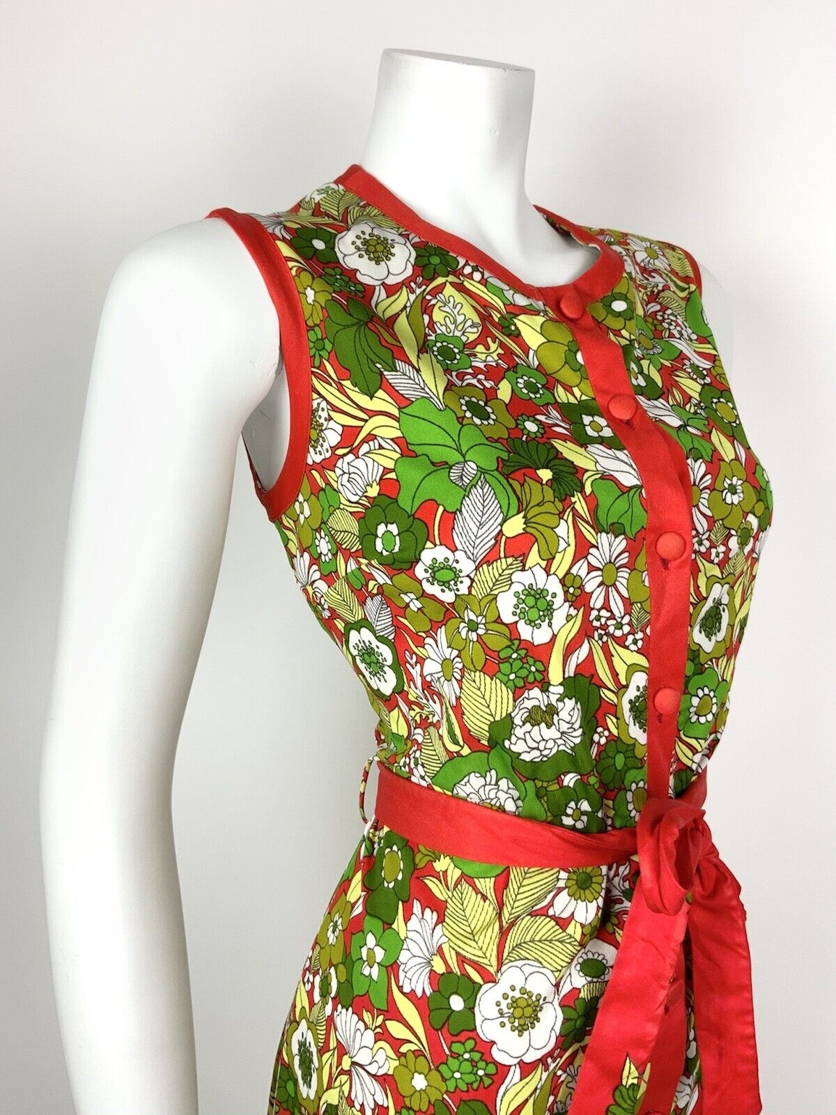 VTG 60s 70s GREEN RED WHITE PSYCHEDELIC FLORAL BELTED SLEEVELESS MOD DRESS 10 12
