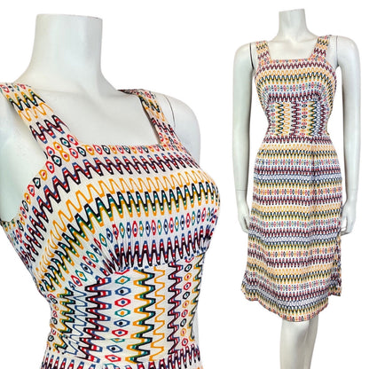 VINTAGE 60s 70s WHITE RED BLUE GREEN ZIG-ZAG GEOMETRIC SUMMER APRON DRESS 8