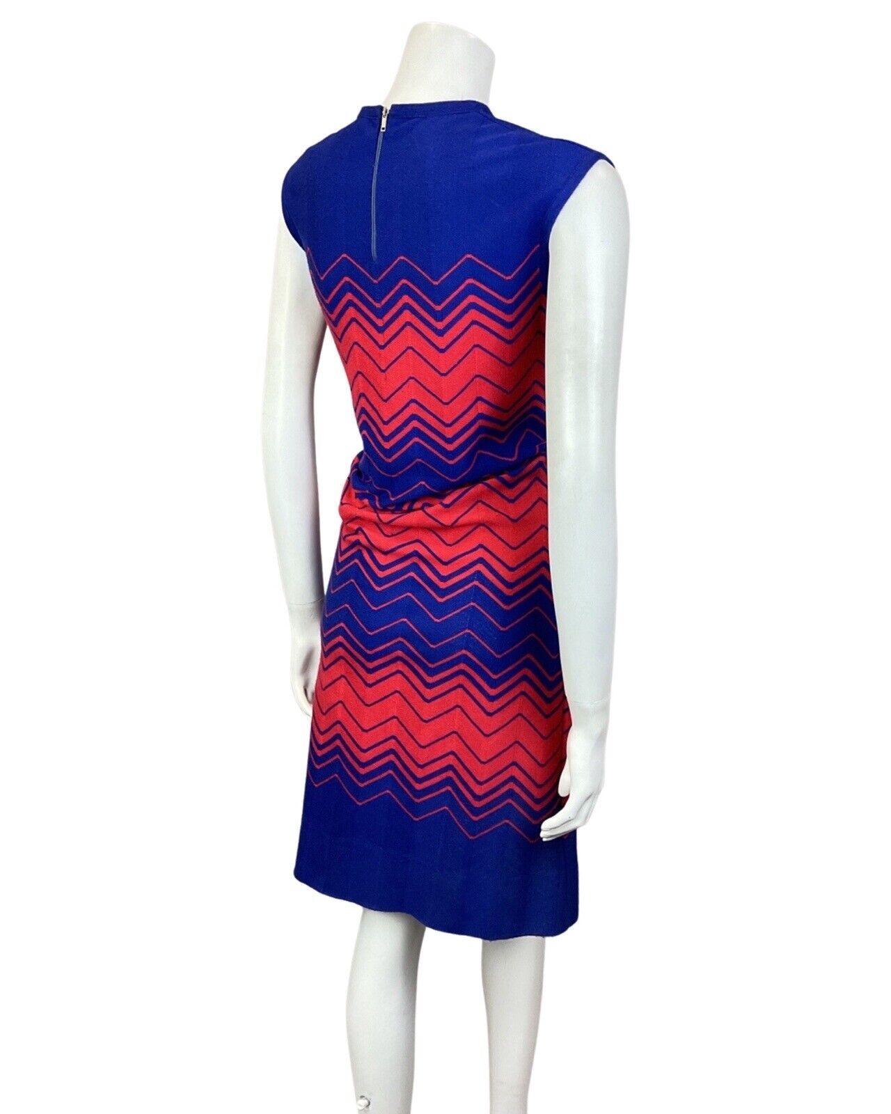 VINTAGE 60s 70s BLUE RED ZIG-ZAG GEOMETRIC SLEEVELESS MOD KNIT DRESS 12 14