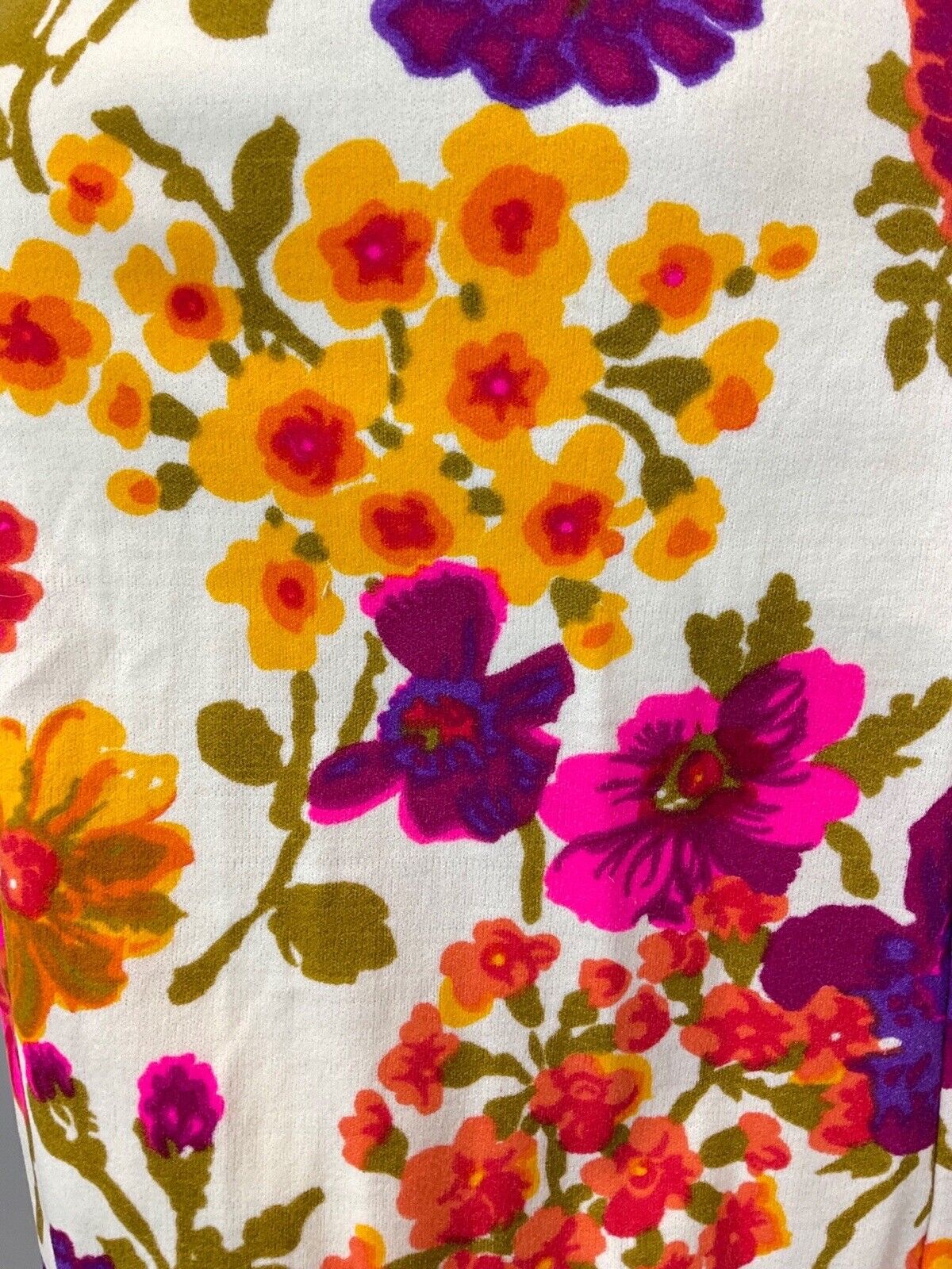 VINTAGE 60s 70s WHITE PURPLE PINK YELLOW GARDEN FLORAL FITTED SWING DRESS 12 14