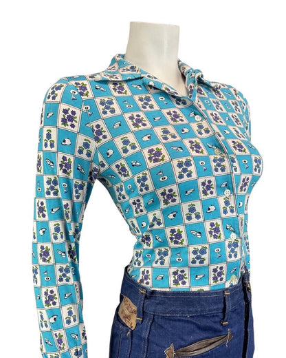 VINTAGE 60s 70s BLUE WHITE FLORAL GOLFING CHECKERBOARD FITTED BLOUSE SHIRT 8